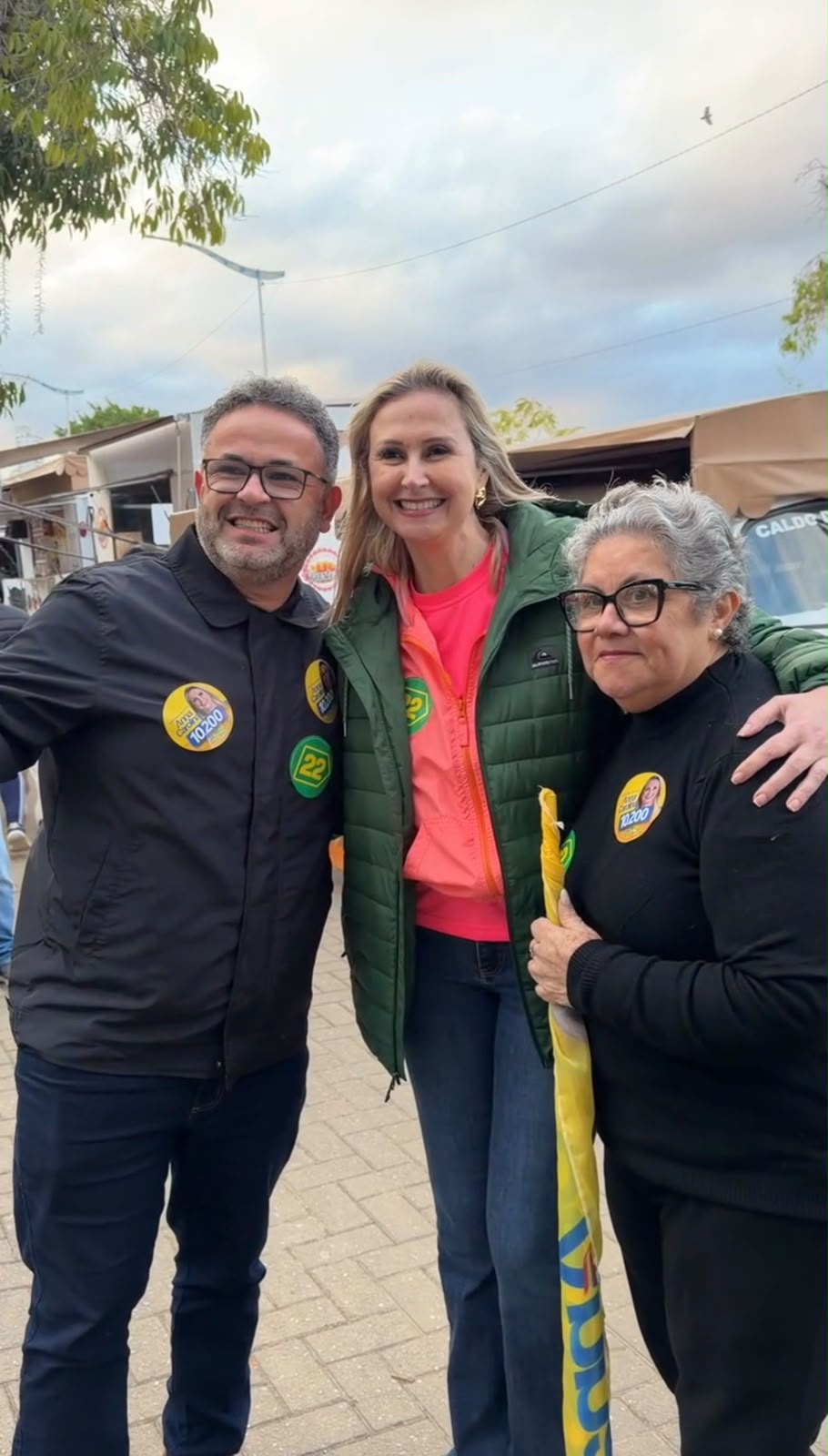 Anna Carolina participa de mobilização com Jorginho Mello na Beira-Rio e percorre o Cidade Nova — foto 3